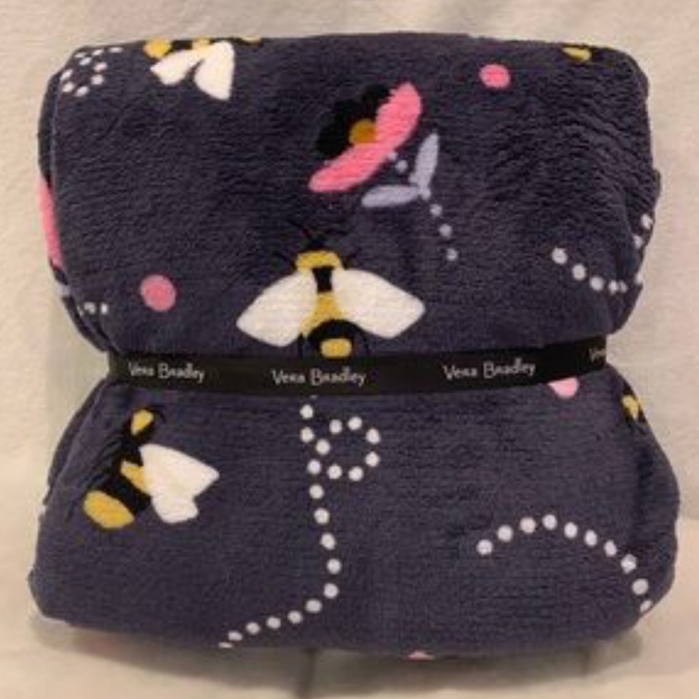 ISO Bees Please Throw Blanket or Best in Show